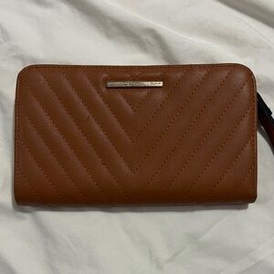 Stylish Tan Chevron Women's Wallet